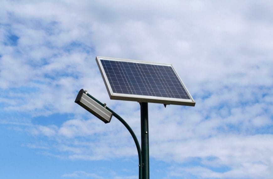 Solar LED vs. Traditional lighting system