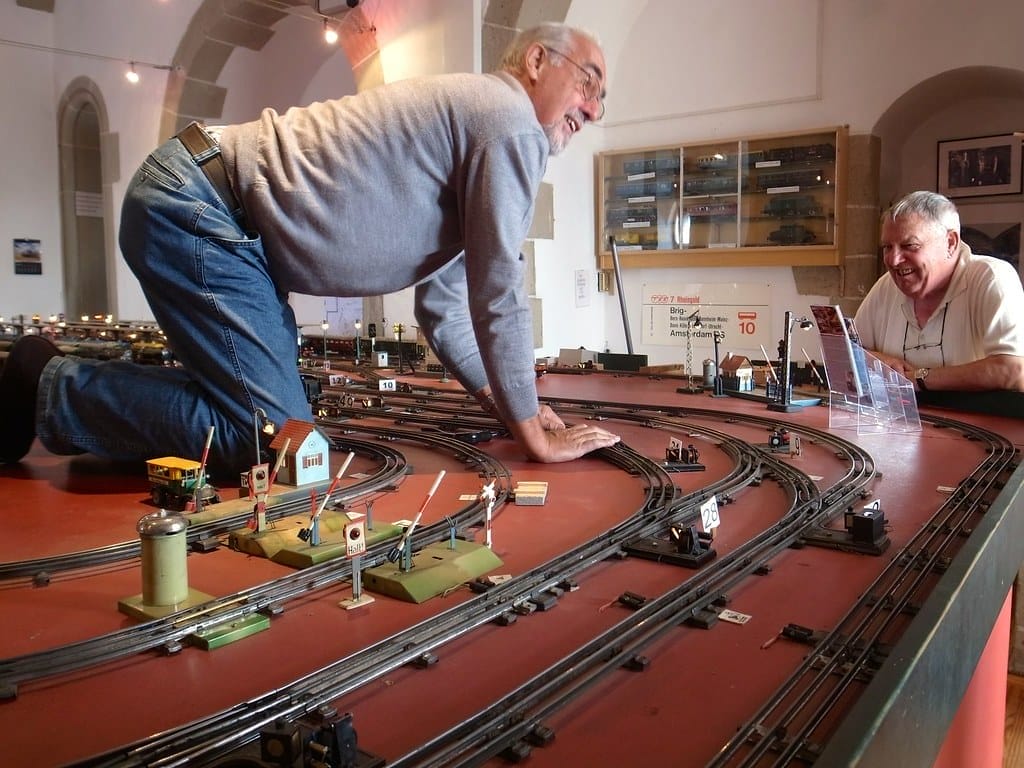 O Gauge Track